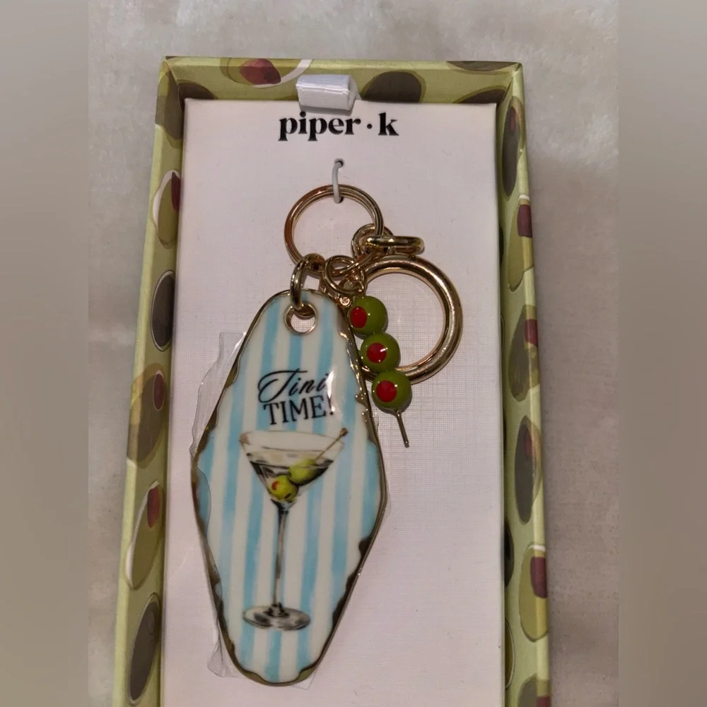🍸VIRAL Piper K Martini Key Chain & Bag Charm